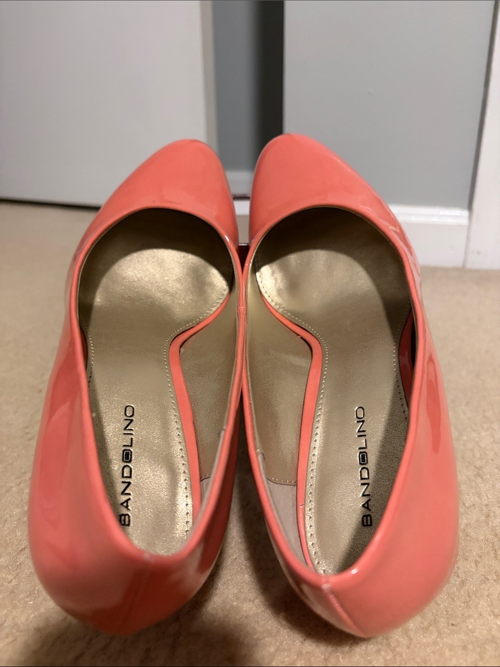 Bandolino Coral-Pink Patent Mid Heel Pumps - Picture 7 of 7